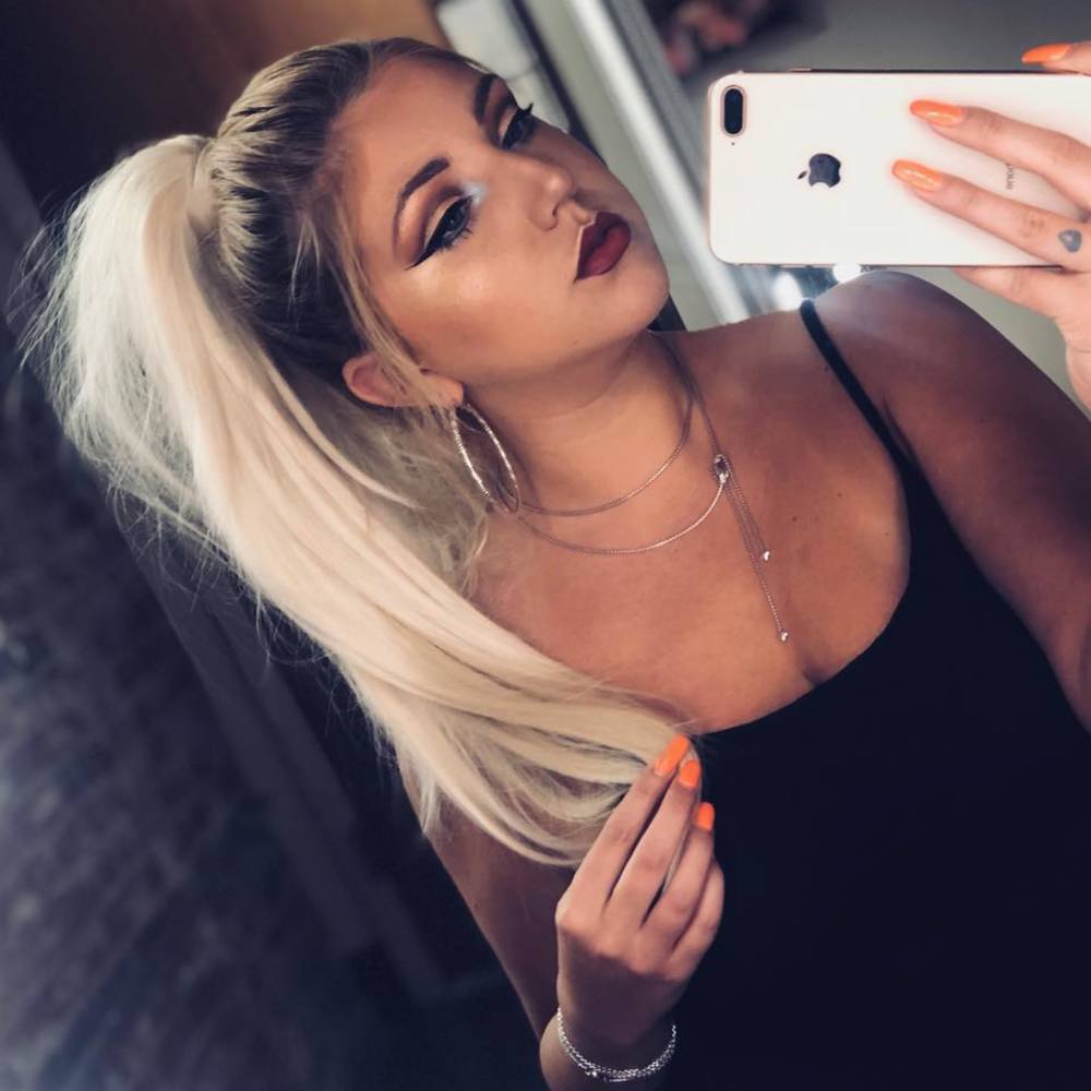 Meet your Posher, Victoria